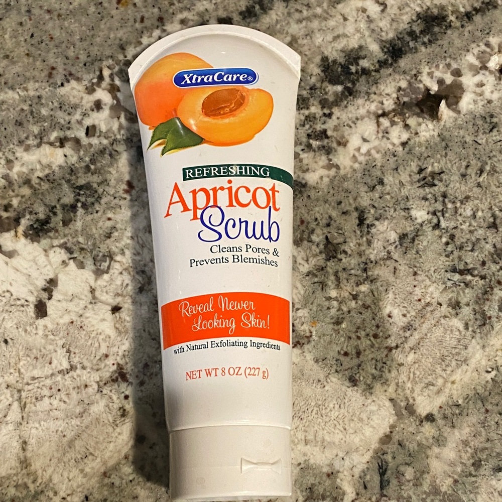 XtraCare Apricot Scrub